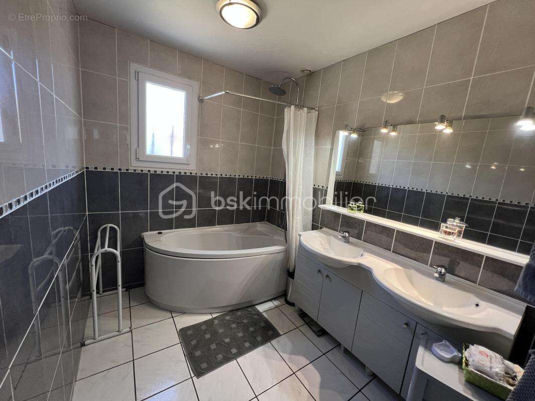 Maison à RICHEBOURG