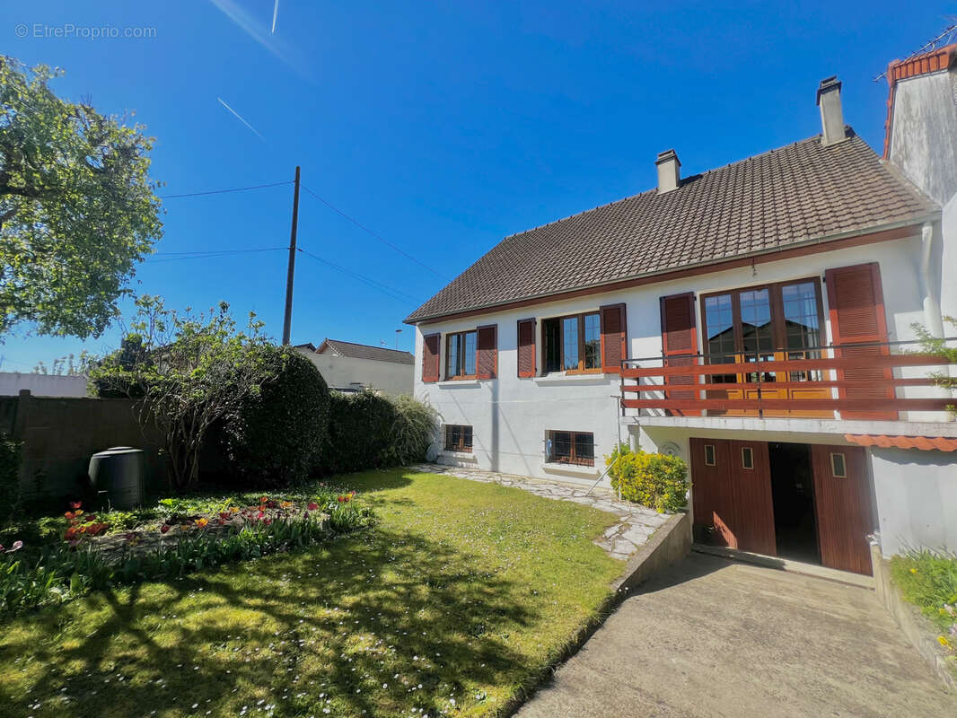 Maison à AULNAY-SOUS-BOIS