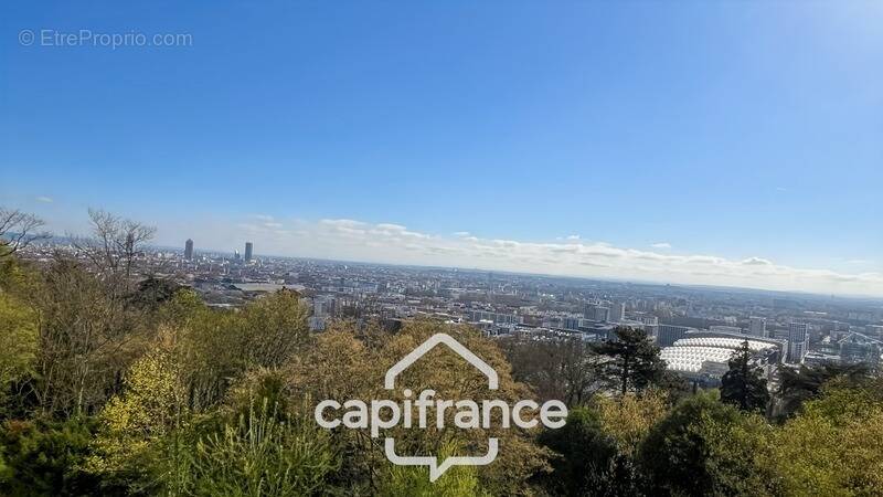 Appartement à SAINTE-FOY-LES-LYON