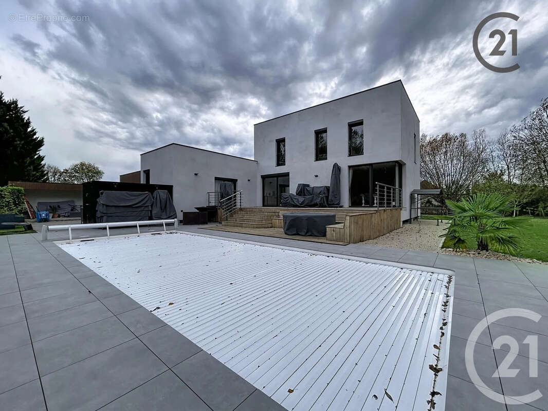 Maison à BARBEREY-SAINT-SULPICE