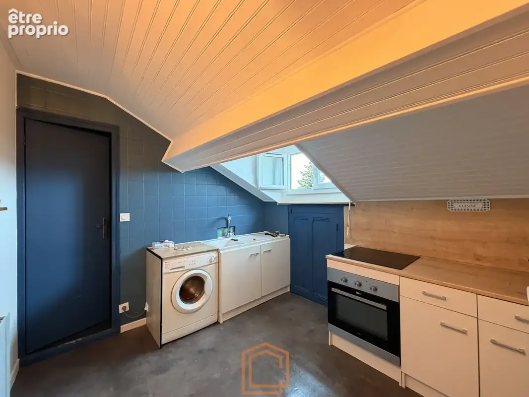 Appartement meublé et rénové - Gare Chateaucreux - photo 3