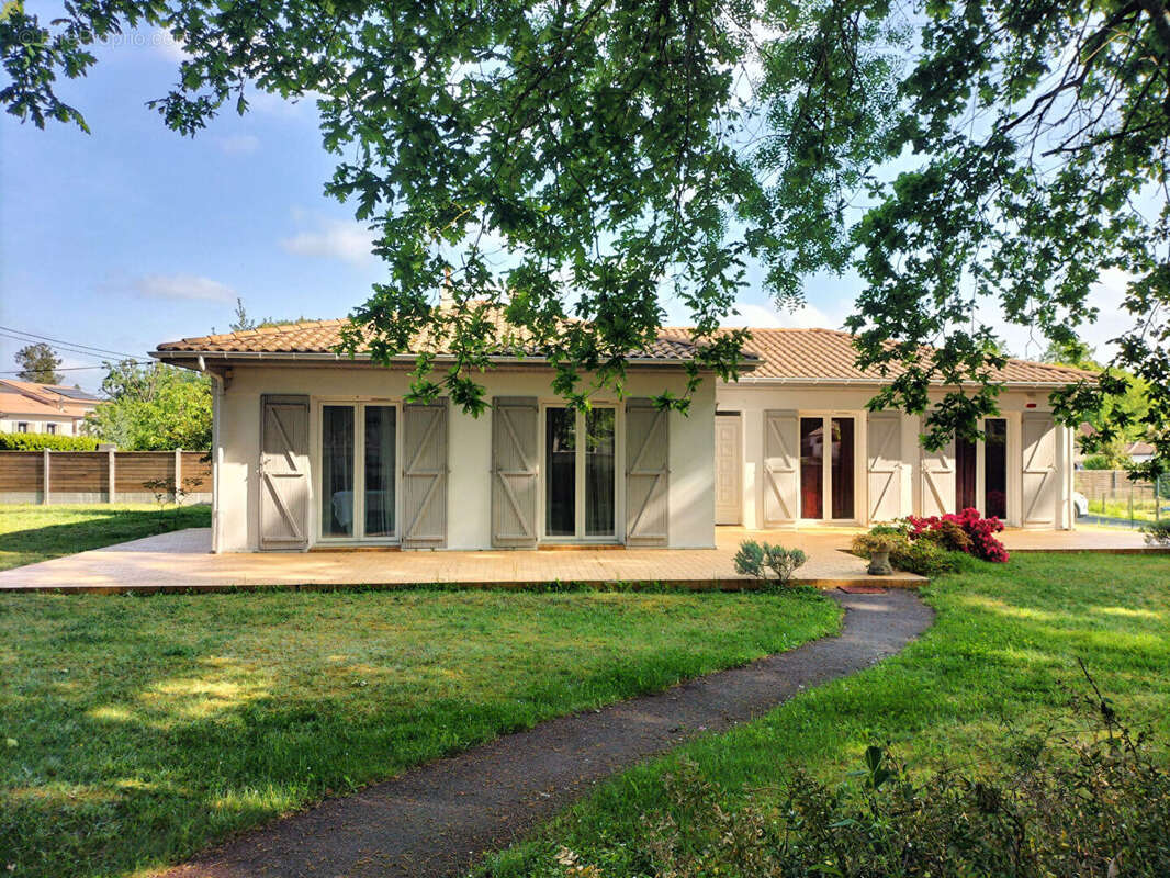 Maison Le Pian Medoc 5 pièce(s) 112 m2 - photo 10