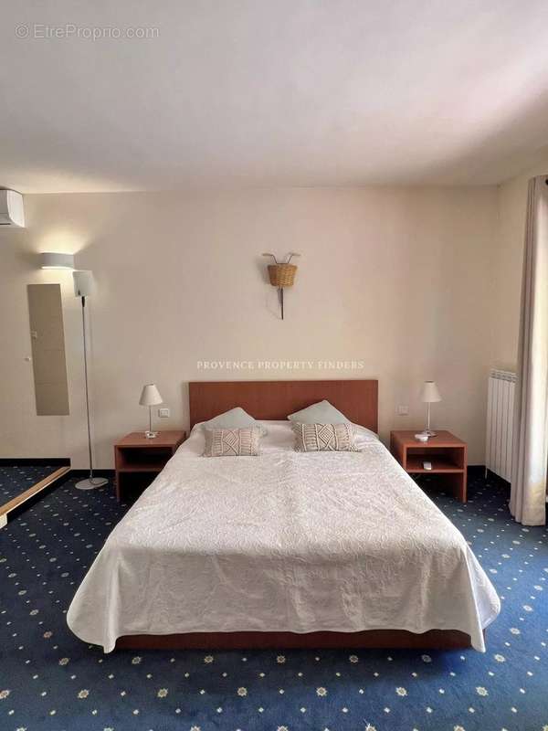 Maison à VILLECROZE