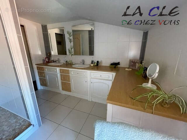 Maison à FONTENAY-LE-COMTE