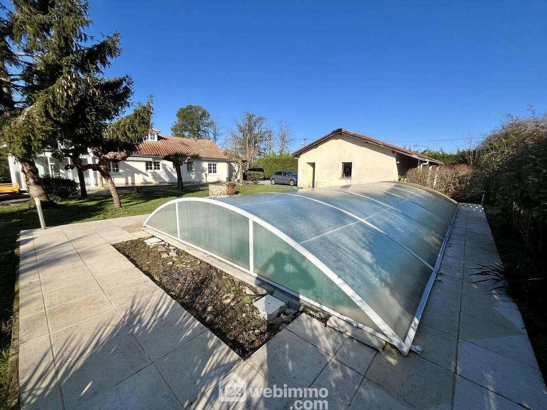 Maison 170 m² à Saint-Laurent-Medoc  - photo 37