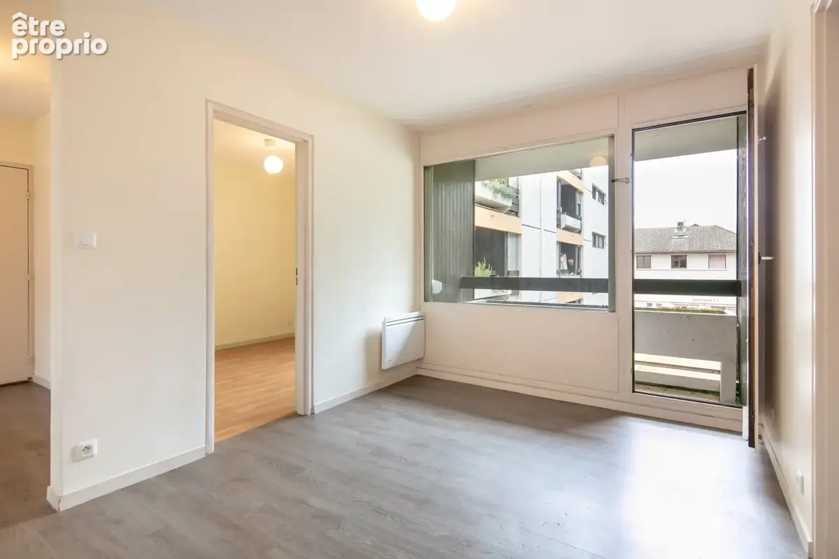 Spacieux t4 avec balcons et cave -  la rochette ! - photo 12