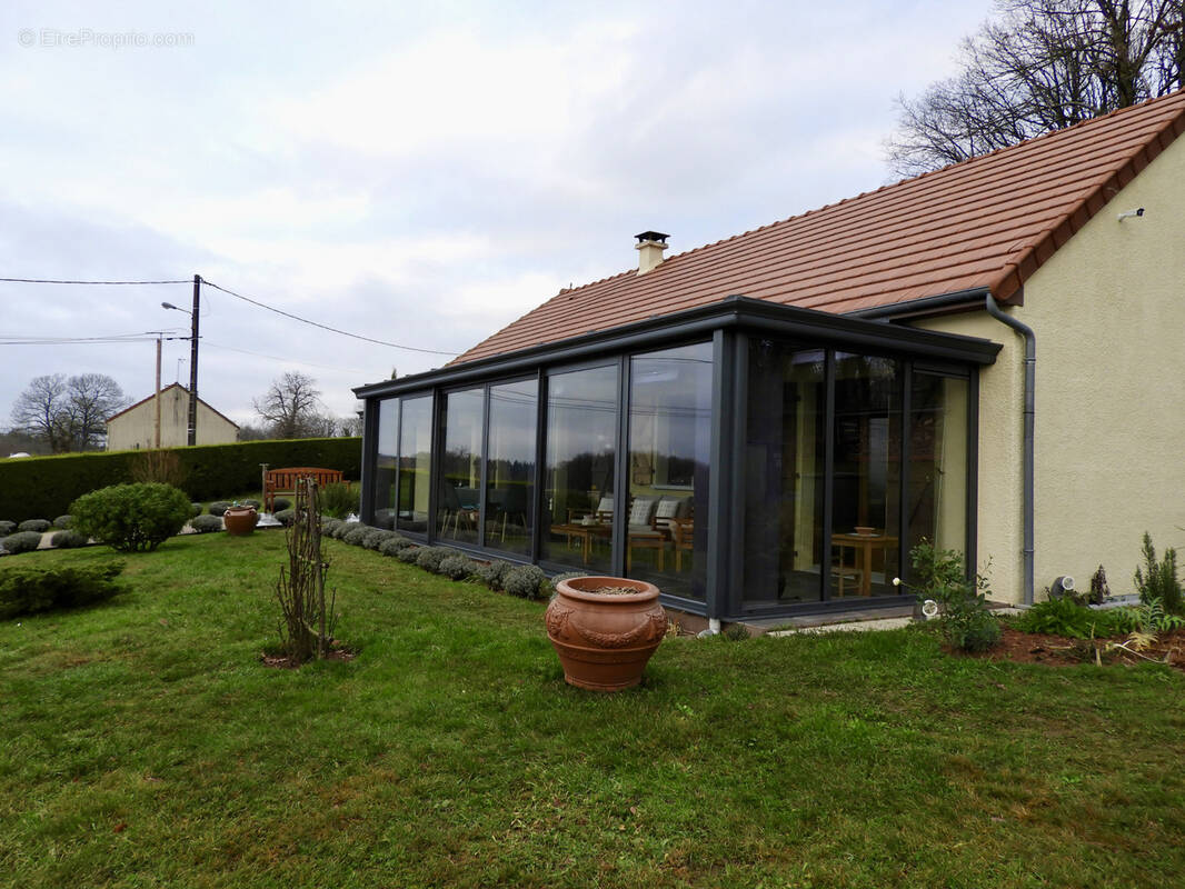 Maison à SAXI-BOURDON