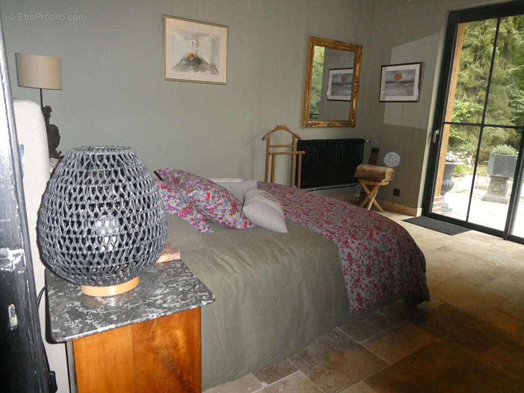 Maison à CORMEILLES