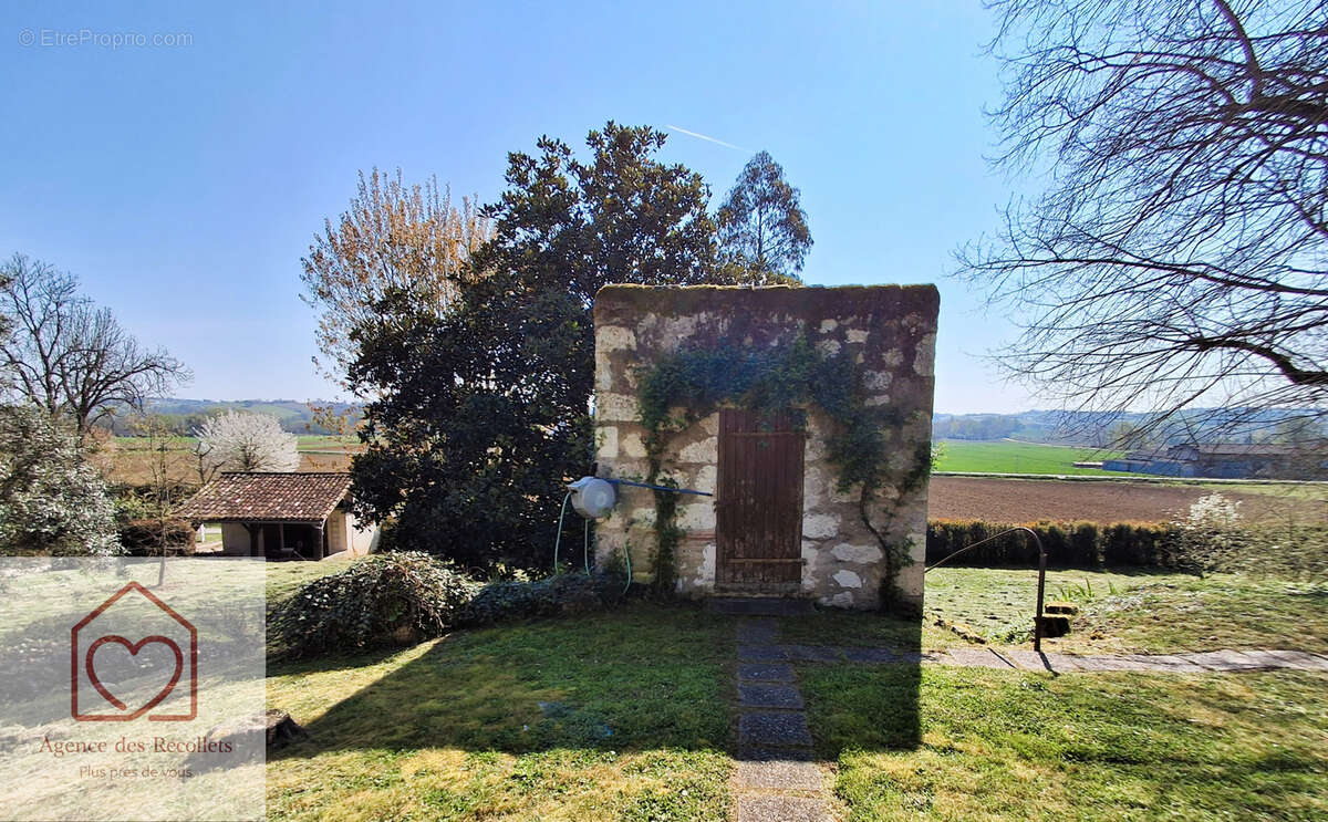 Maison à CASTELSAGRAT