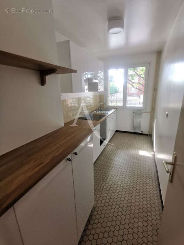Appartement à LE BOURGET