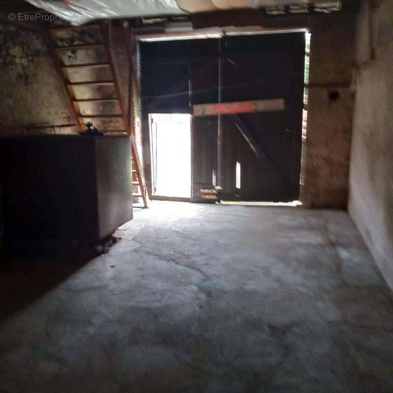 Maison à LES BORDES