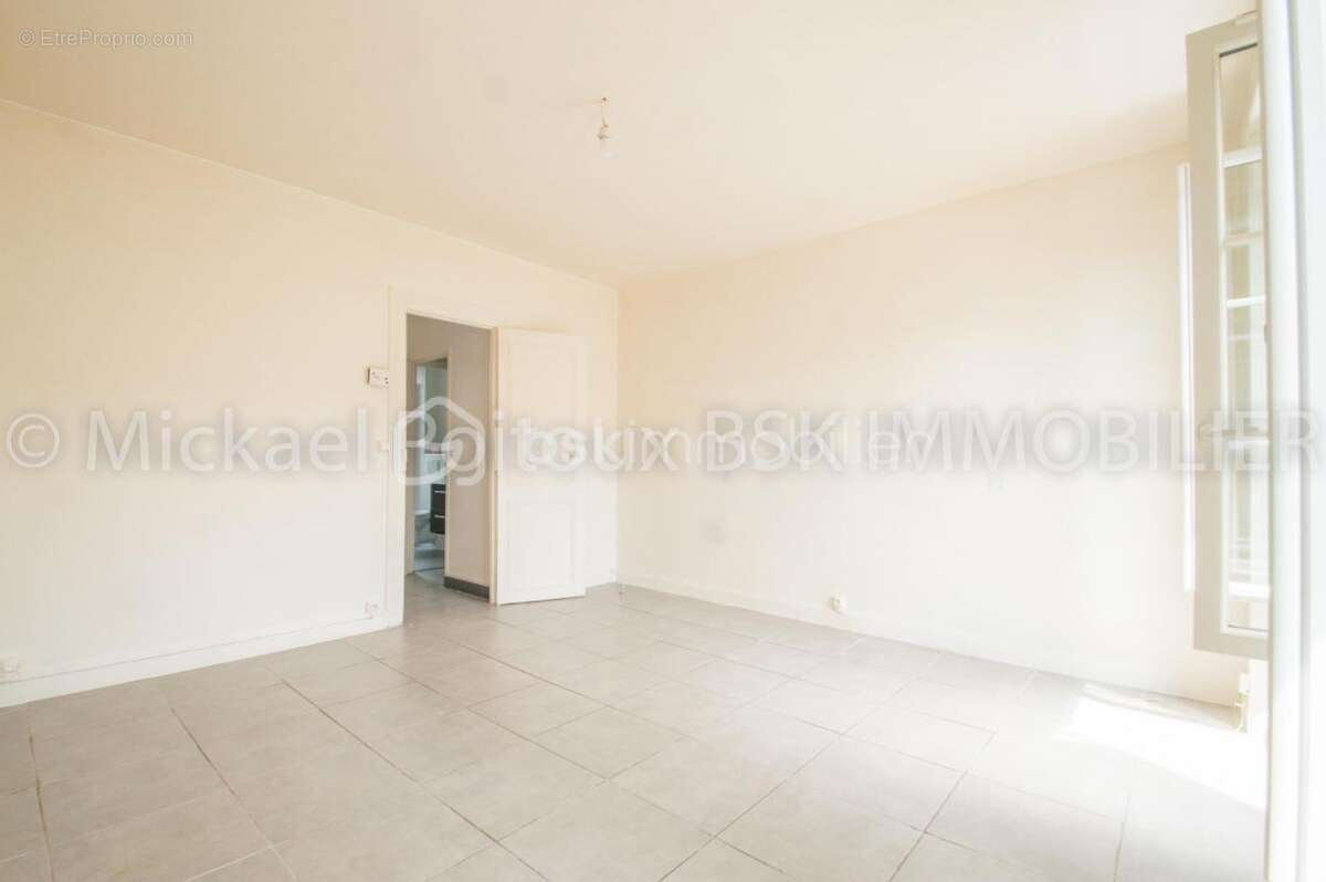 Appartement à LEUVILLE-SUR-ORGE