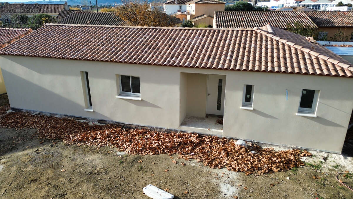 Maison à SAINT-FELIX-DE-LODEZ