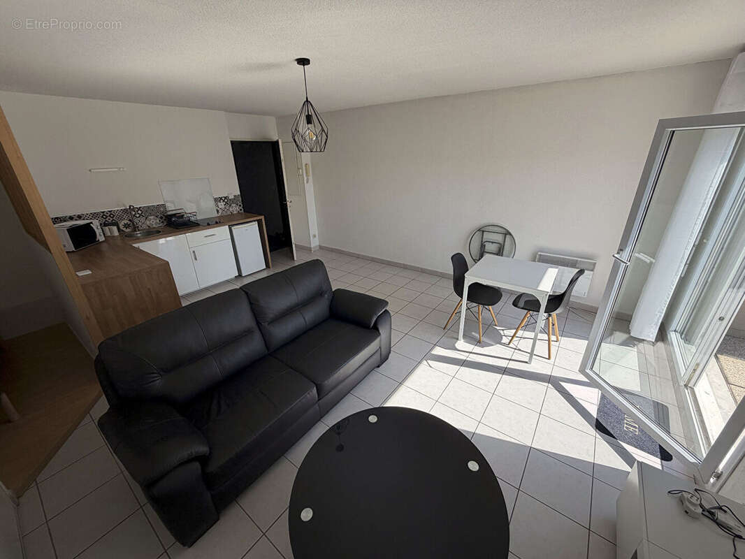Appartement Istres type1 bis 38.54 m2 et 16 m2 terrasse sud - photo 4