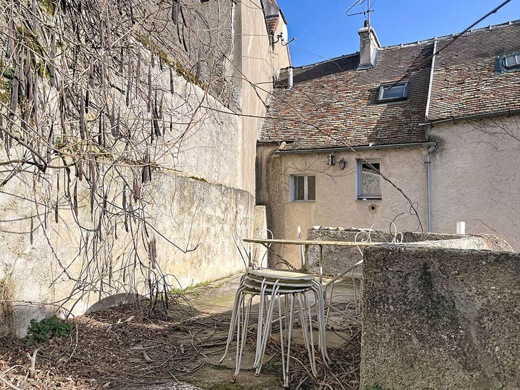 Maison à NEAUPHLE-LE-CHATEAU