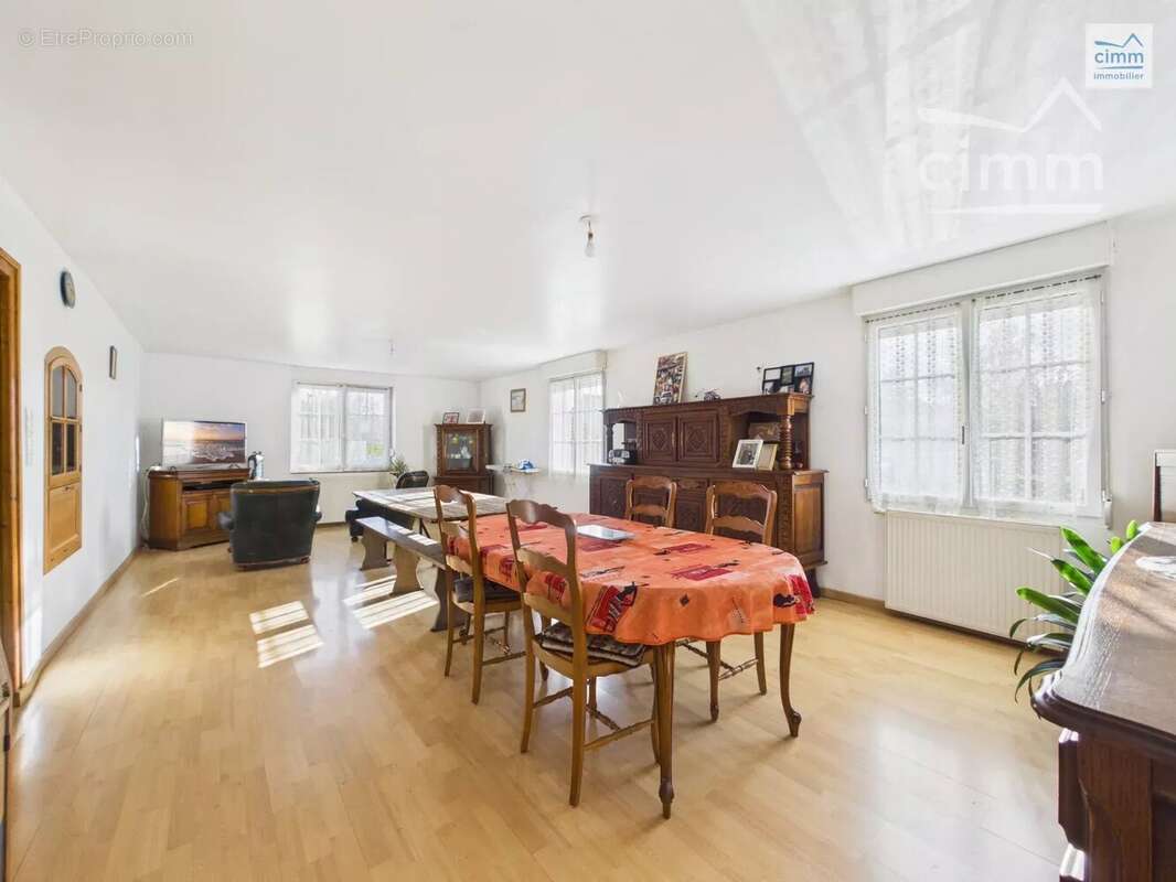 Maison à SIXT-SUR-AFF