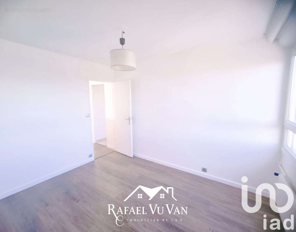 Photo 9 - Appartement à SURVILLIERS