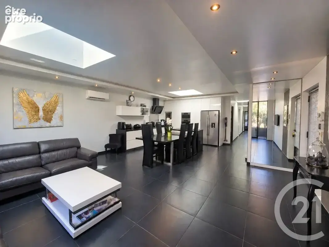 Photo Maison à Saint-Maur-Des-Fosses au prix de 450 000€