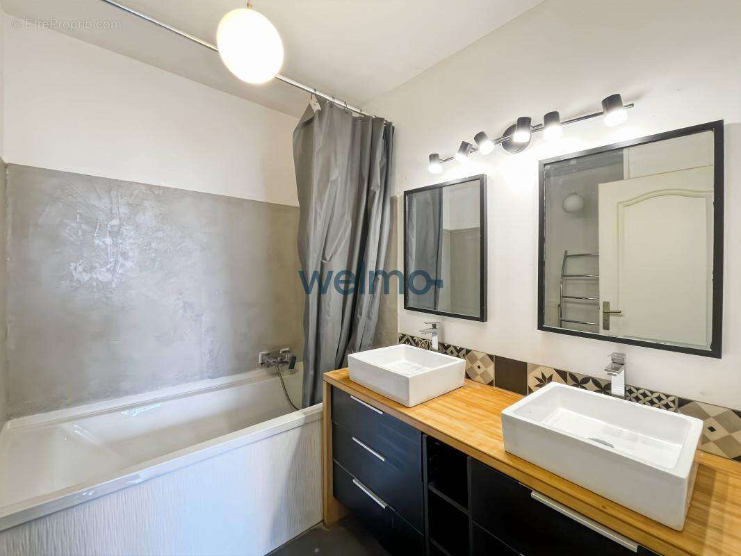 Maison à SAINT-REMY-LES-CHEVREUSE