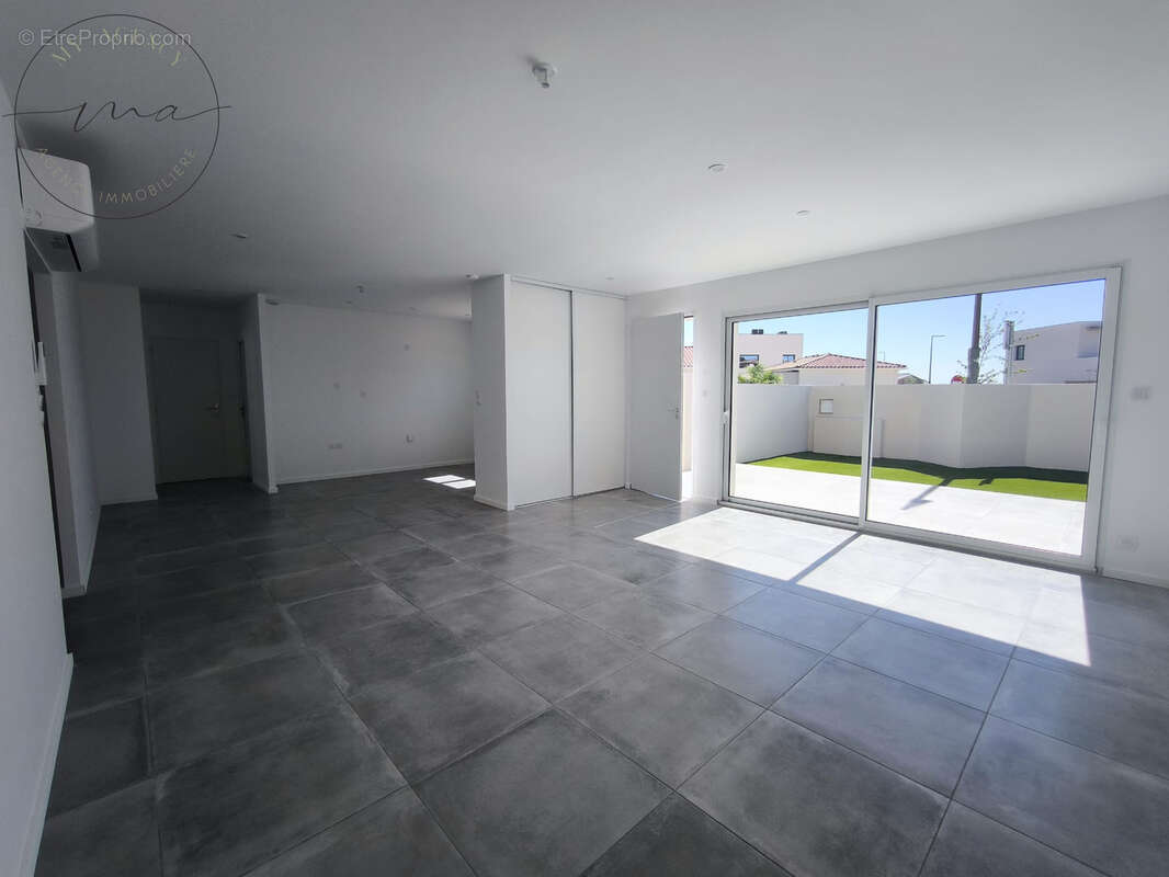 Maison à SAUVIAN