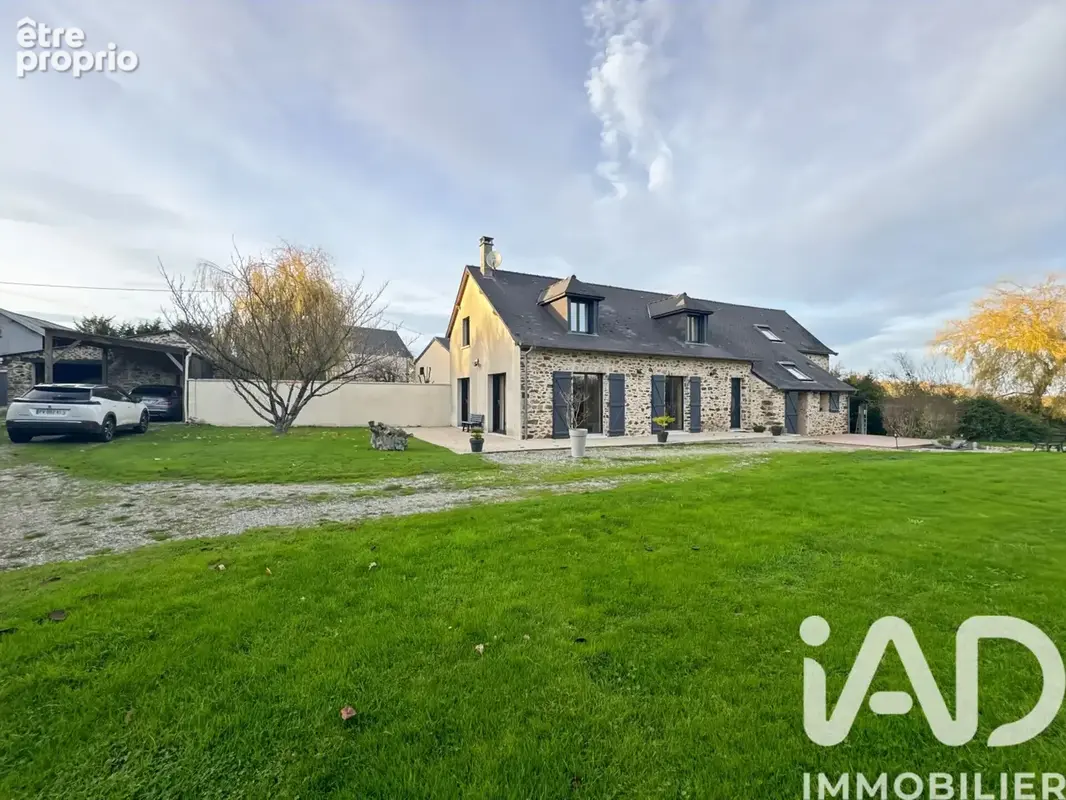 Photo 1 - Maison à LAVAL