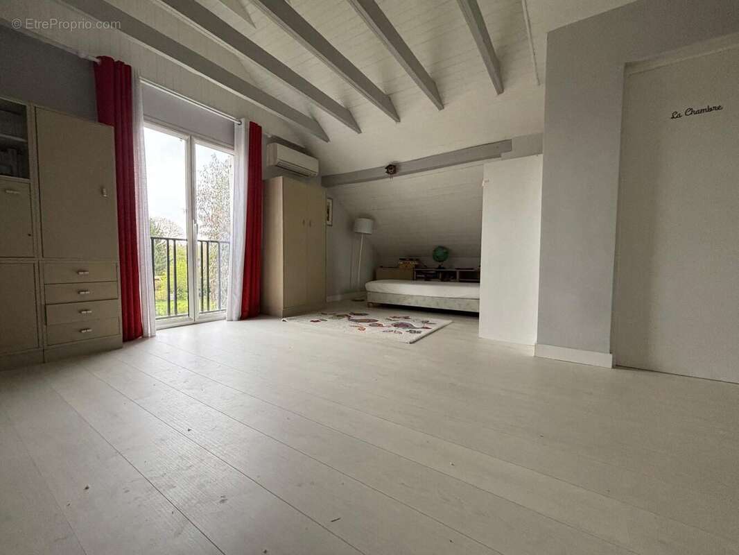 Maison à SAINTRY-SUR-SEINE