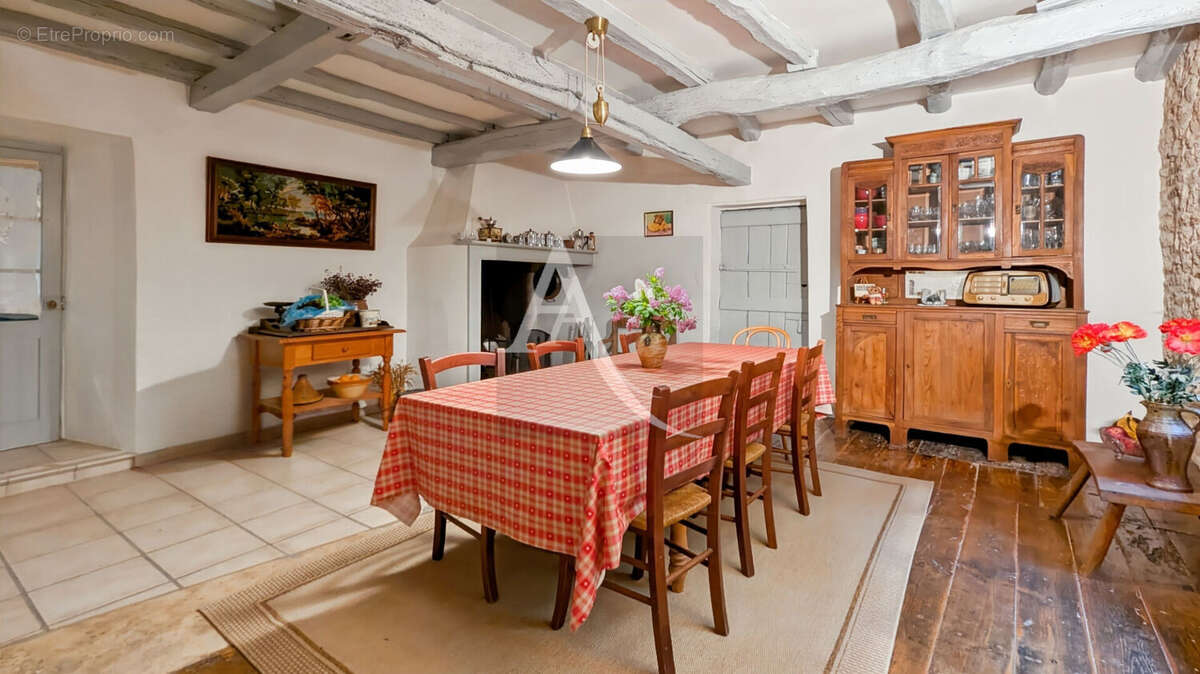 Ancien presbytère du XVe siècle - photo 9
