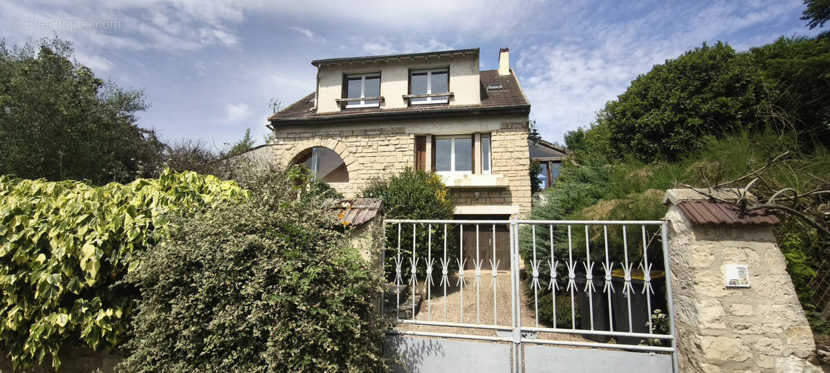 Maison à HEROUVILLE