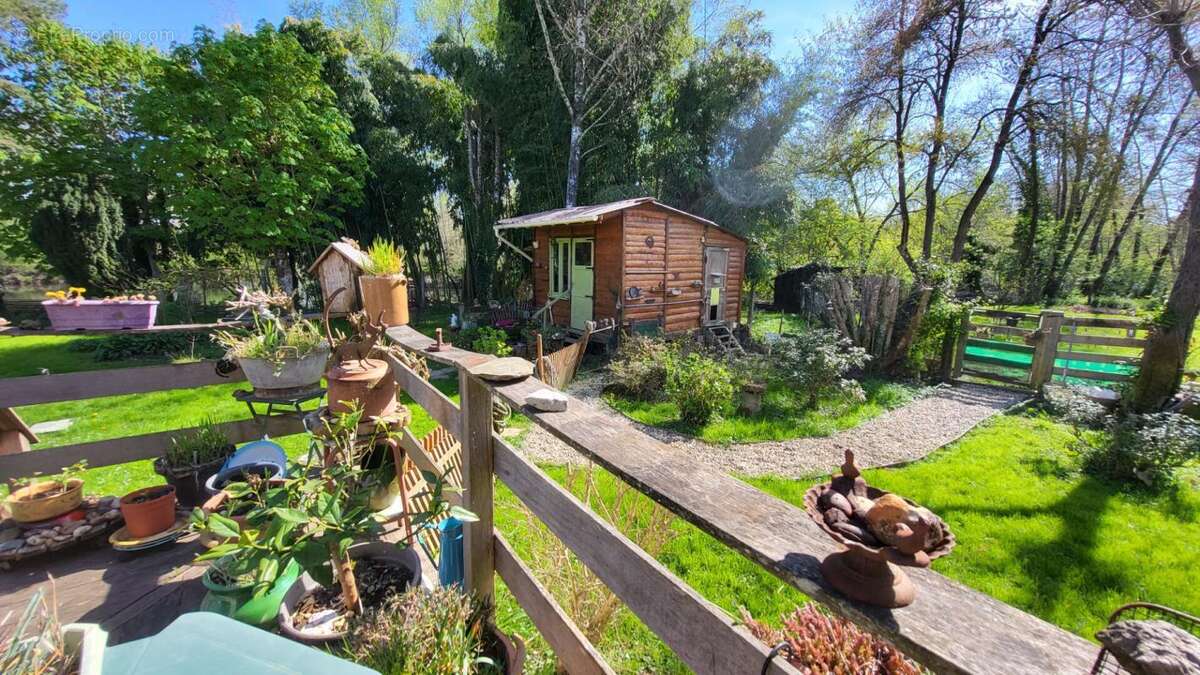 Maison à RAZAC-SUR-L'ISLE