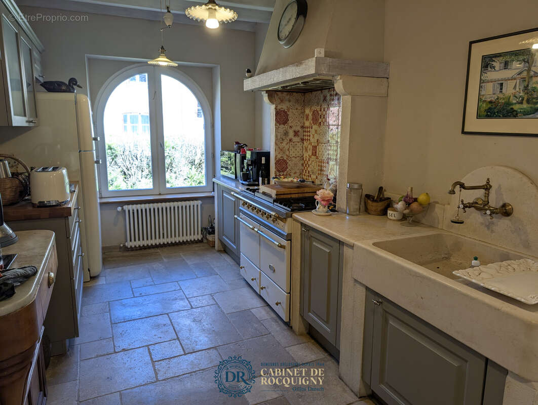 Maison à PIERREFITTE-SUR-SAULDRE
