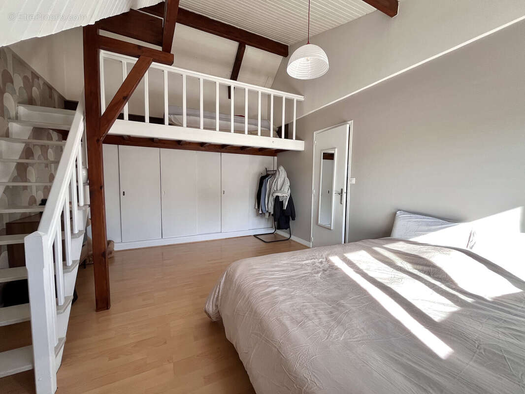 Maison à SARTROUVILLE