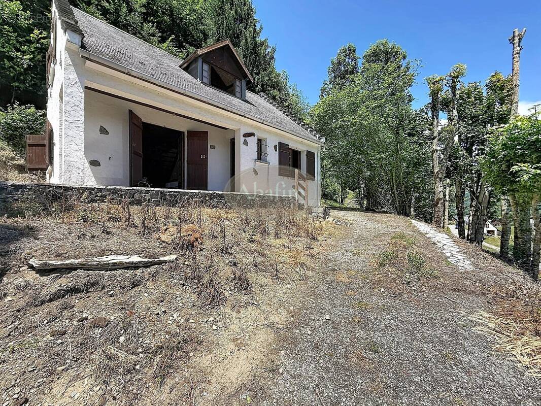 Maison à CAMPAN