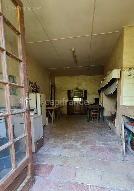 À vendre : Propriété à restaurer, à 10 mn d'Auvillar, d'environ 240 m2 habitables, sur terrain de 7400 m2  (82) - photo 10