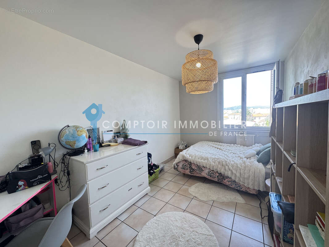 Appartement à ROMANS-SUR-ISERE