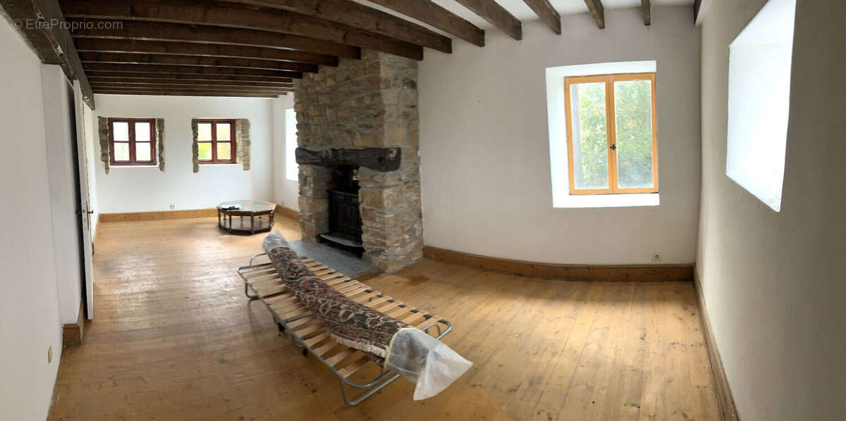 Maison à JANZE