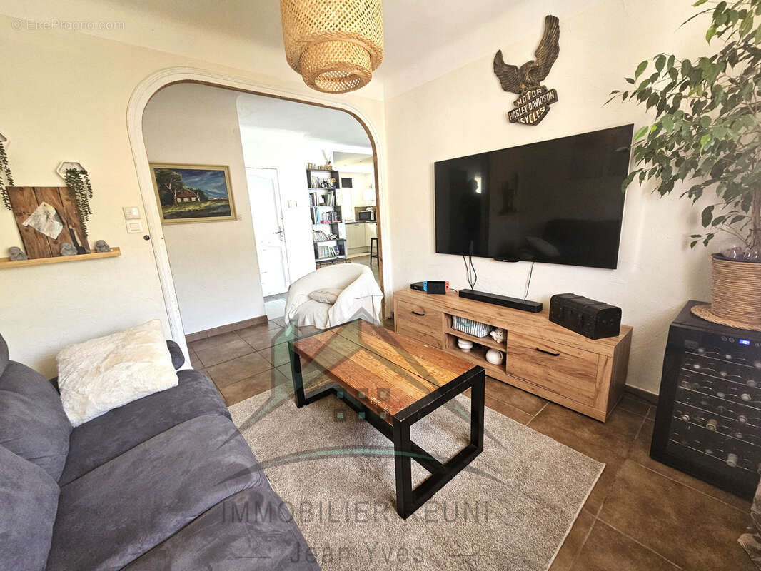 Un lieu atypique aux charmes incontestables ! 2 chambres   Garage   Cave - photo 7