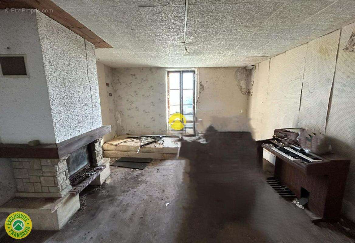 Maison à LOUROUX-BOURBONNAIS