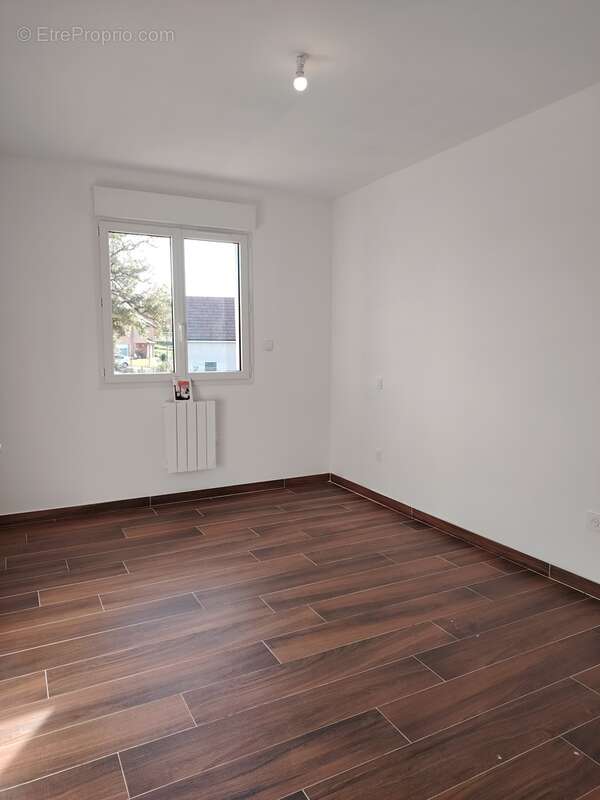Chambre - Maison à SAINT-FIEL