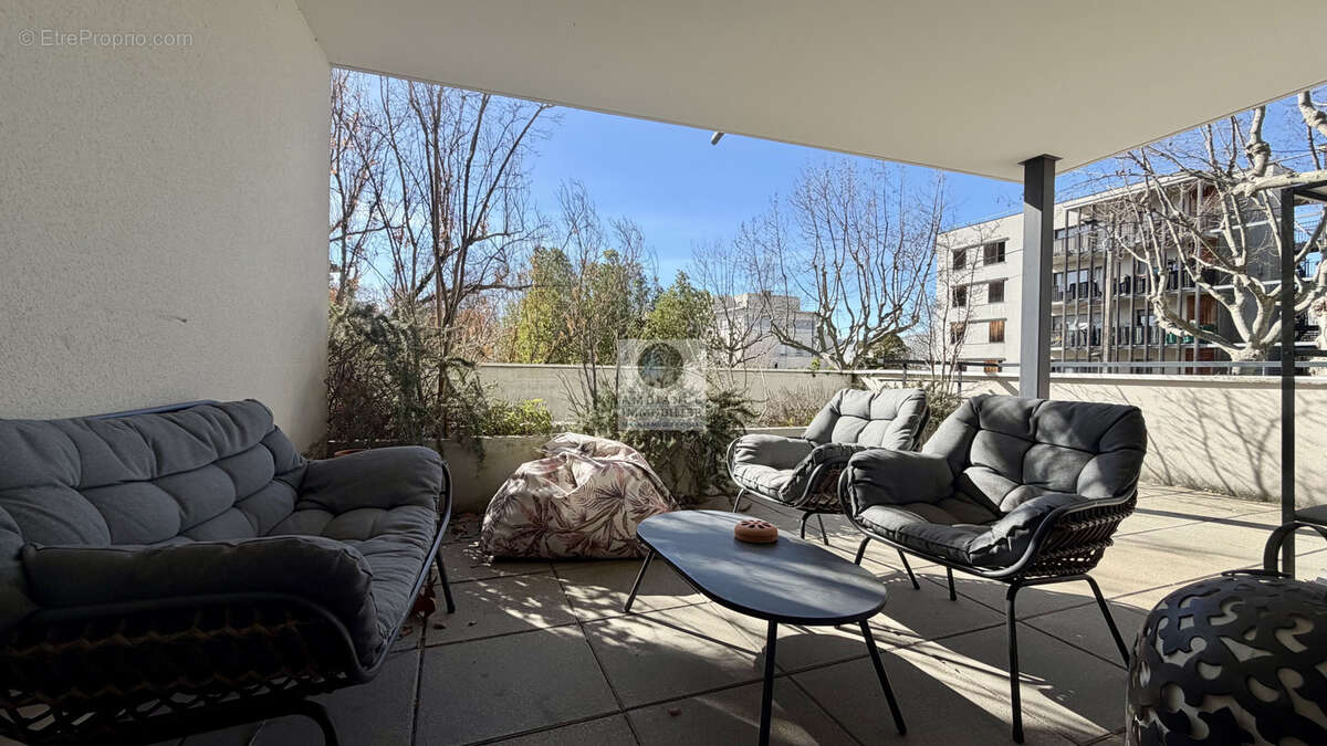 Appartement récent avec terrasse - photo 13