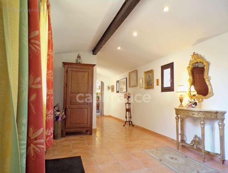 Maison à CRUZY