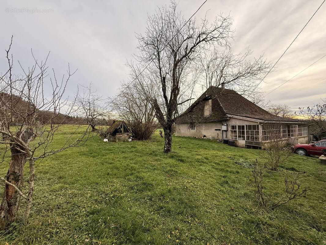 Maison à MONTIGNAC-DE-LAUZUN