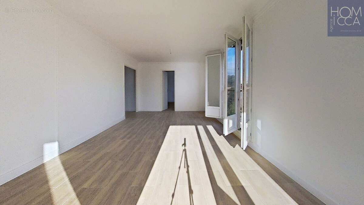 Appartement à TASSIN-LA-DEMI-LUNE