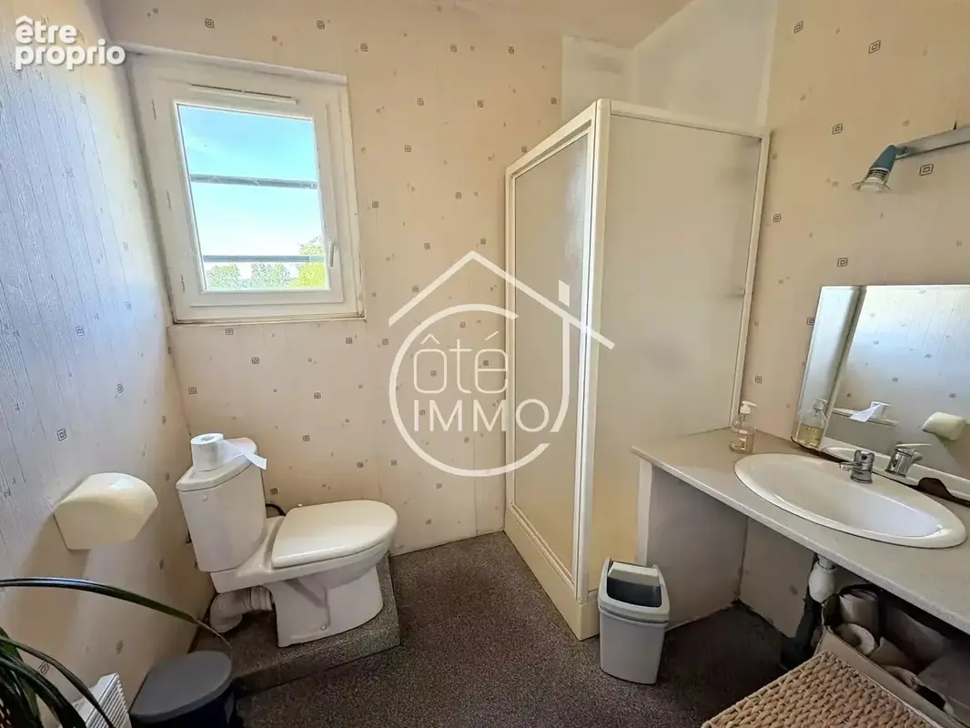 PRIGONRIEUX : Maison 3 pièces de 60m² avec dépendance et jardin - photo 7