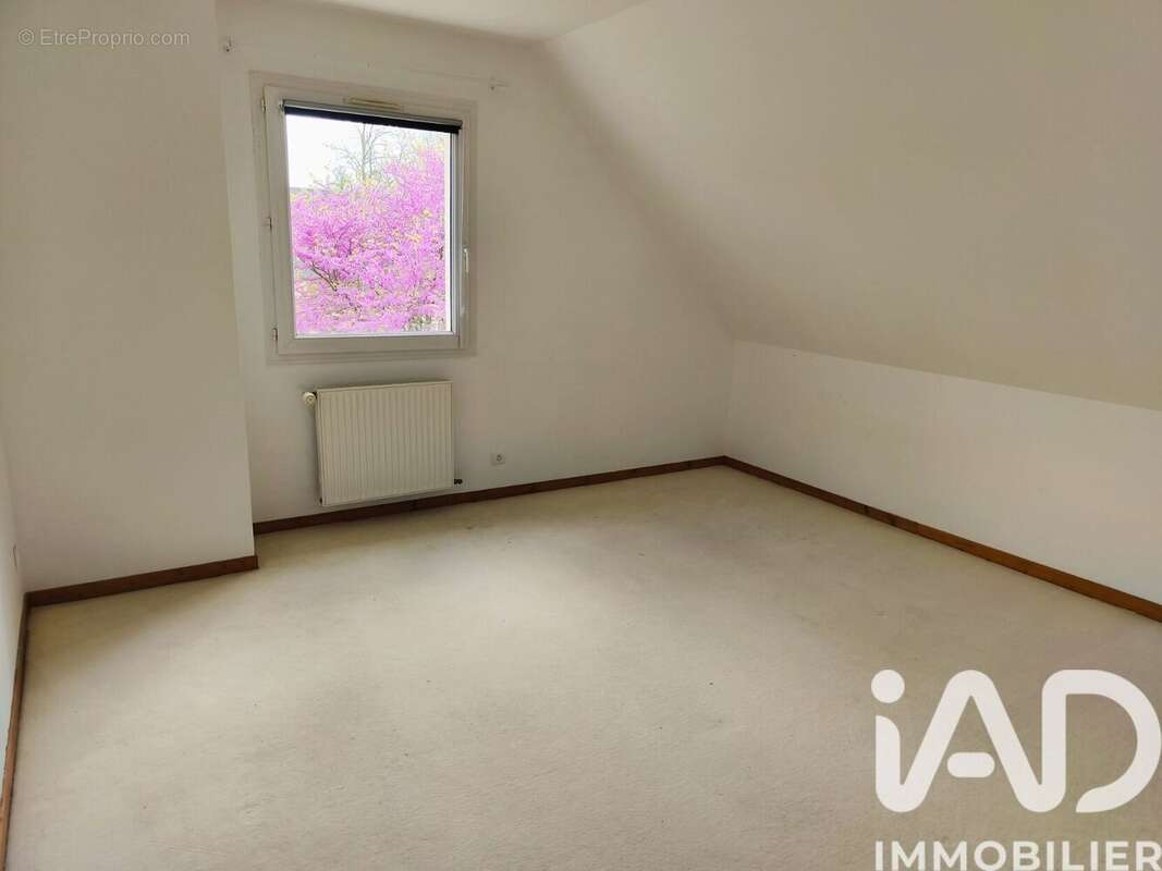Maison 165 m² à Mouen  - photo 8
