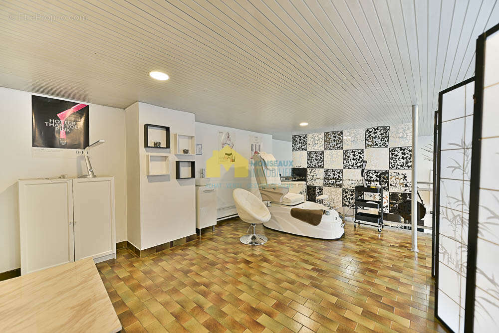 Commerce à LONGJUMEAU