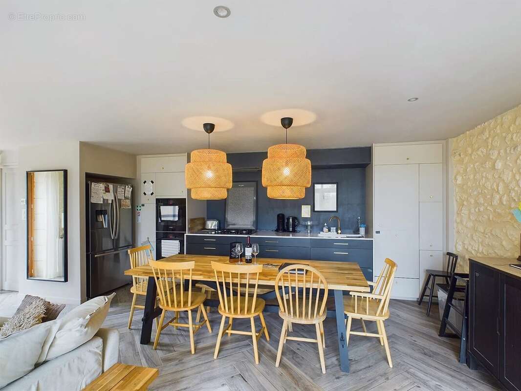 Maison à VILLETOUREIX