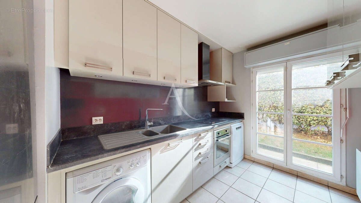 Appartement à LE PLESSIS-ROBINSON