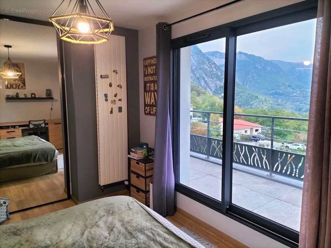 Maison à PONT-EN-ROYANS