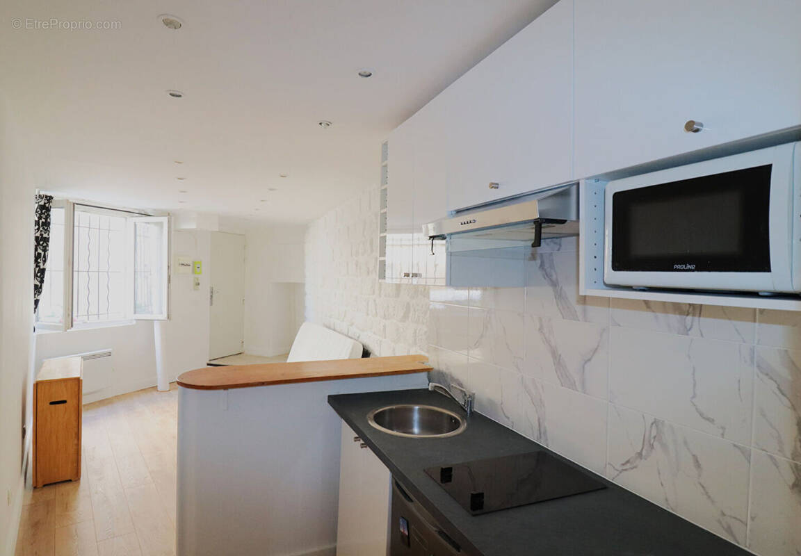 Appartement à PARIS-18E