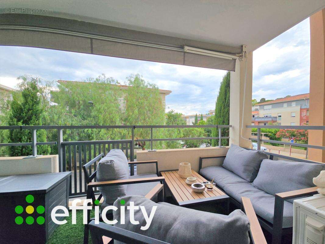 Appartement à PUGET-SUR-ARGENS